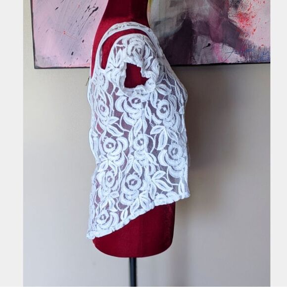 Wet Seal White Lace Cold Shoulder Crop Top Size Medium - Picture 2 of 5